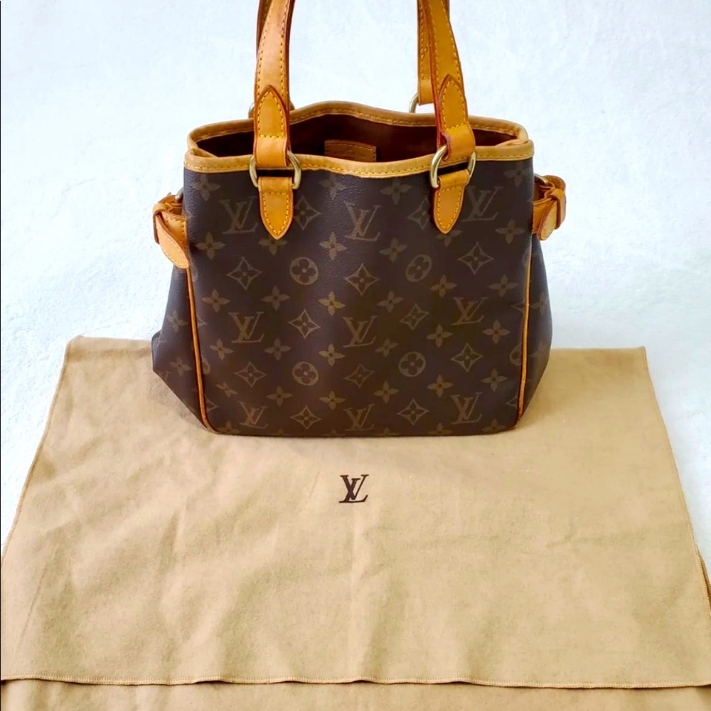 Louis Vuitton Batignolles Vertical PM